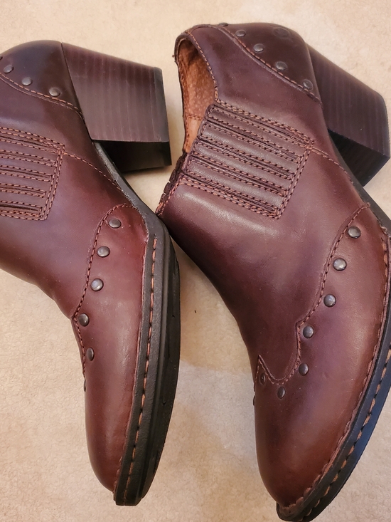 Born Shoes - Women's Brown Leather Western-Style Ankle Boots
